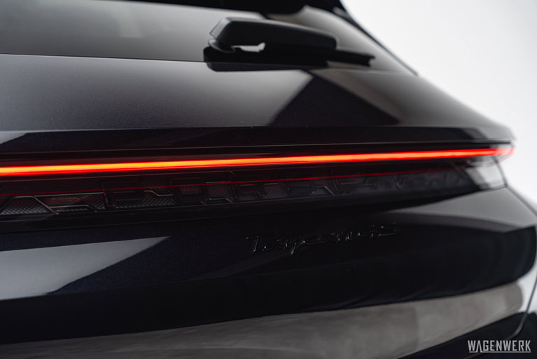 Porsche Taycan 4S Cross Turismo