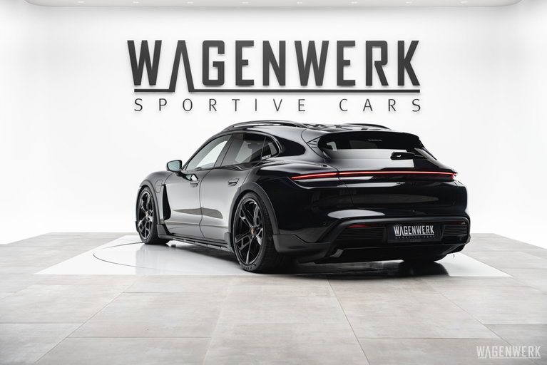 Porsche Taycan 4S Cross Turismo