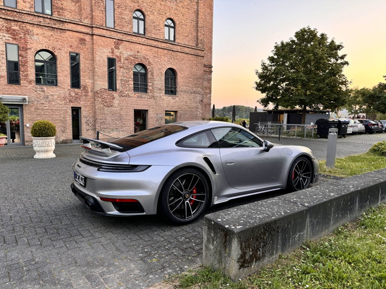 Porsche 992 Turbo