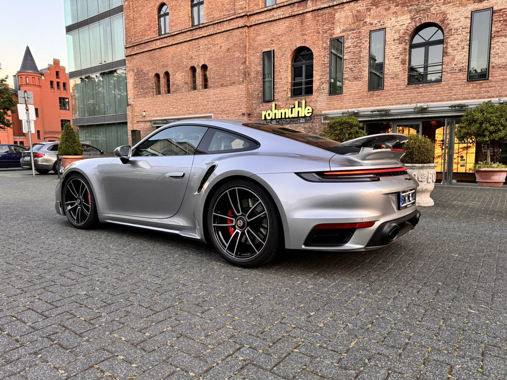 Porsche 992 Turbo