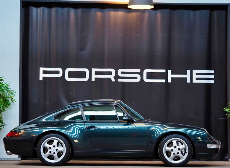 Porsche 993 Carrera 4