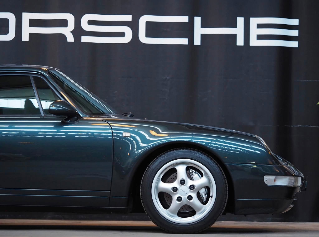 Porsche 993 Carrera 4