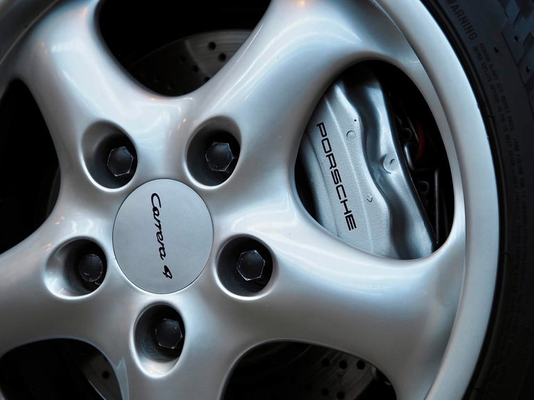 Porsche 993 Carrera 4