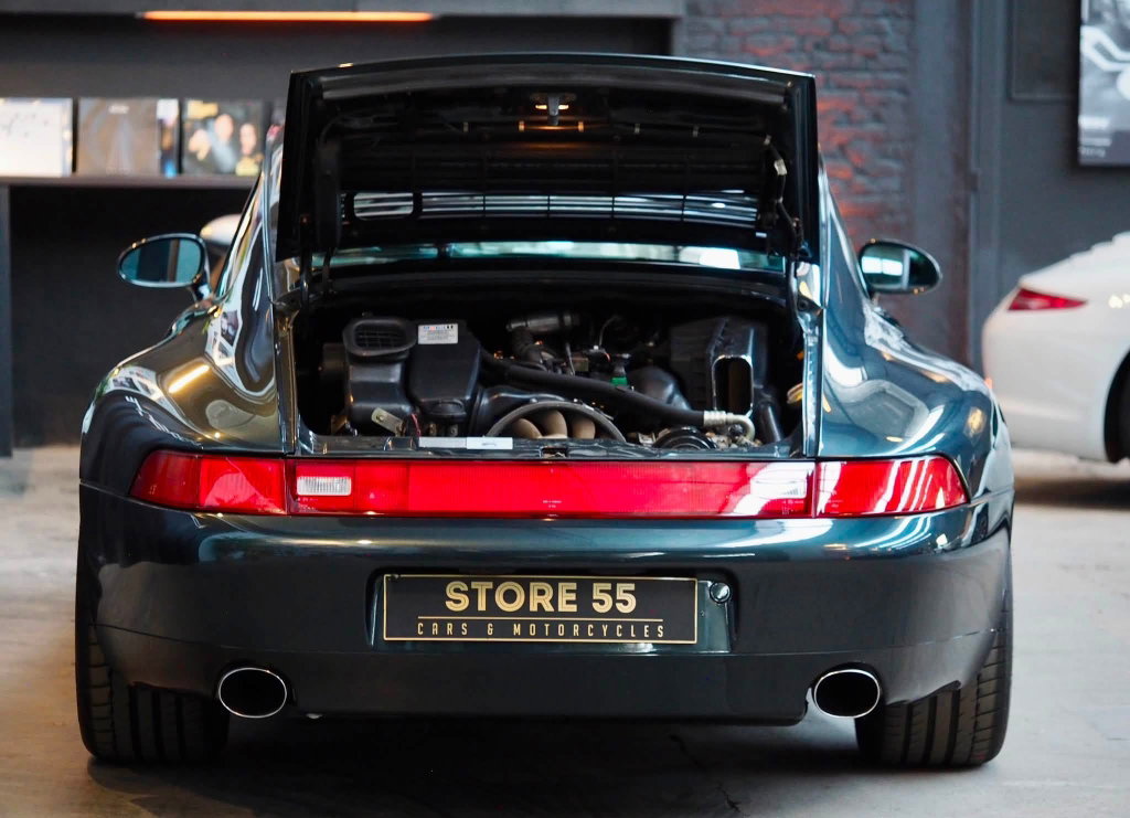 Porsche 993 Carrera 4