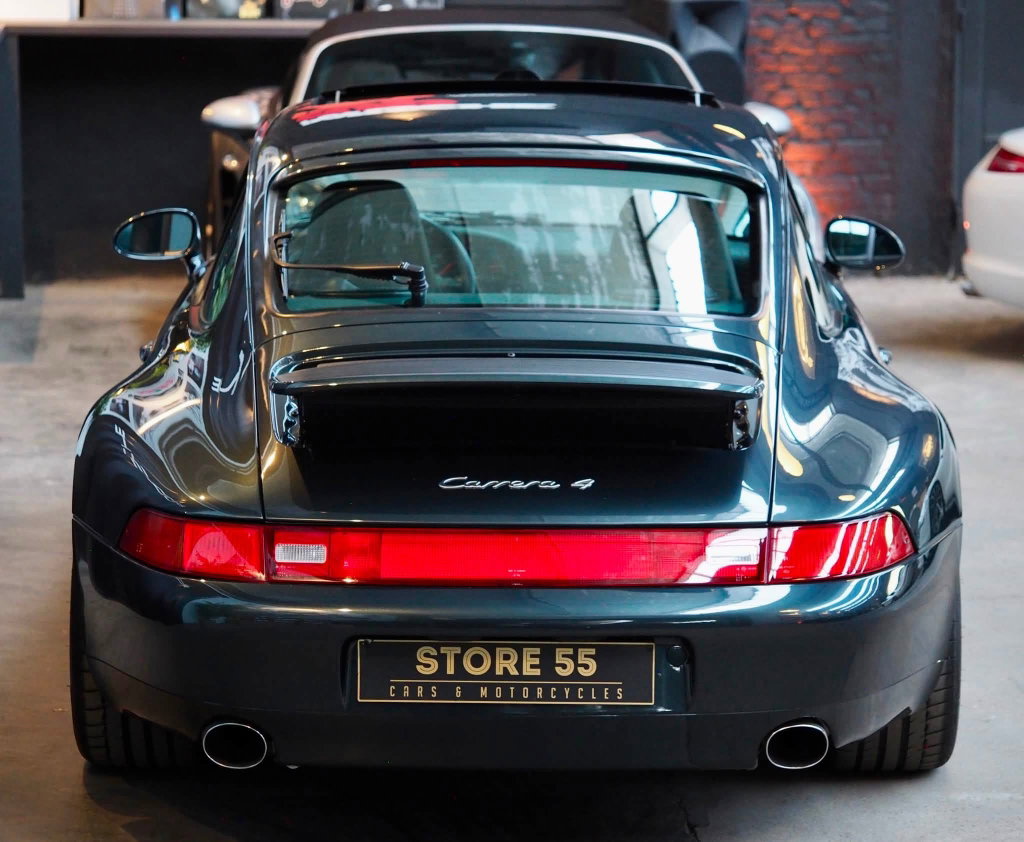 Porsche 993 Carrera 4