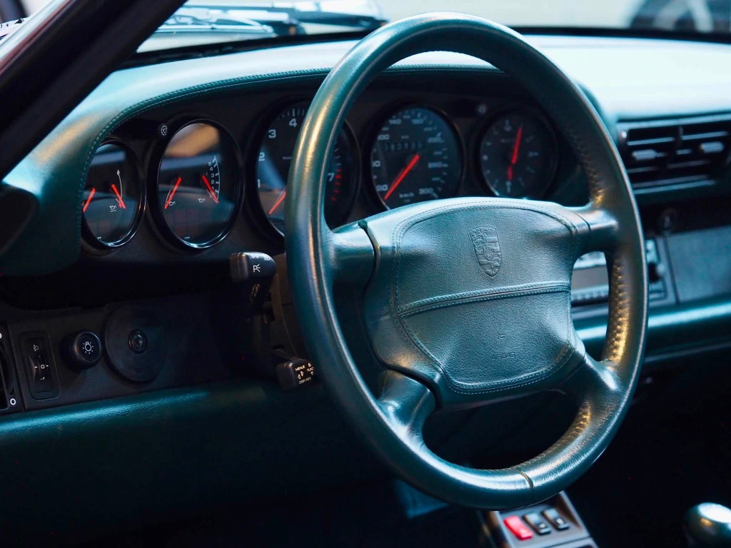 Porsche 993 Carrera 4