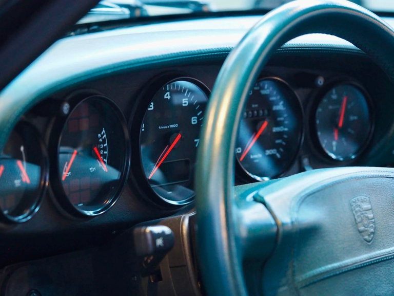 Porsche 993 Carrera 4
