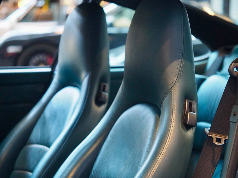 Porsche 993 Carrera 4