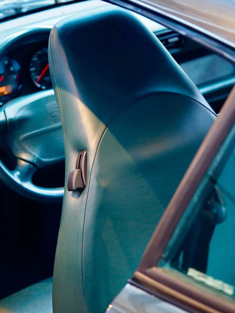 Porsche 993 Carrera 4