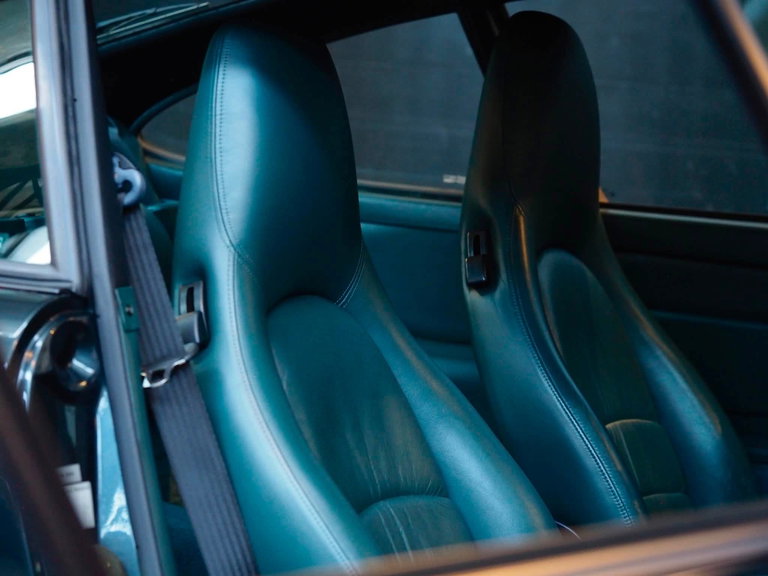 Porsche 993 Carrera 4