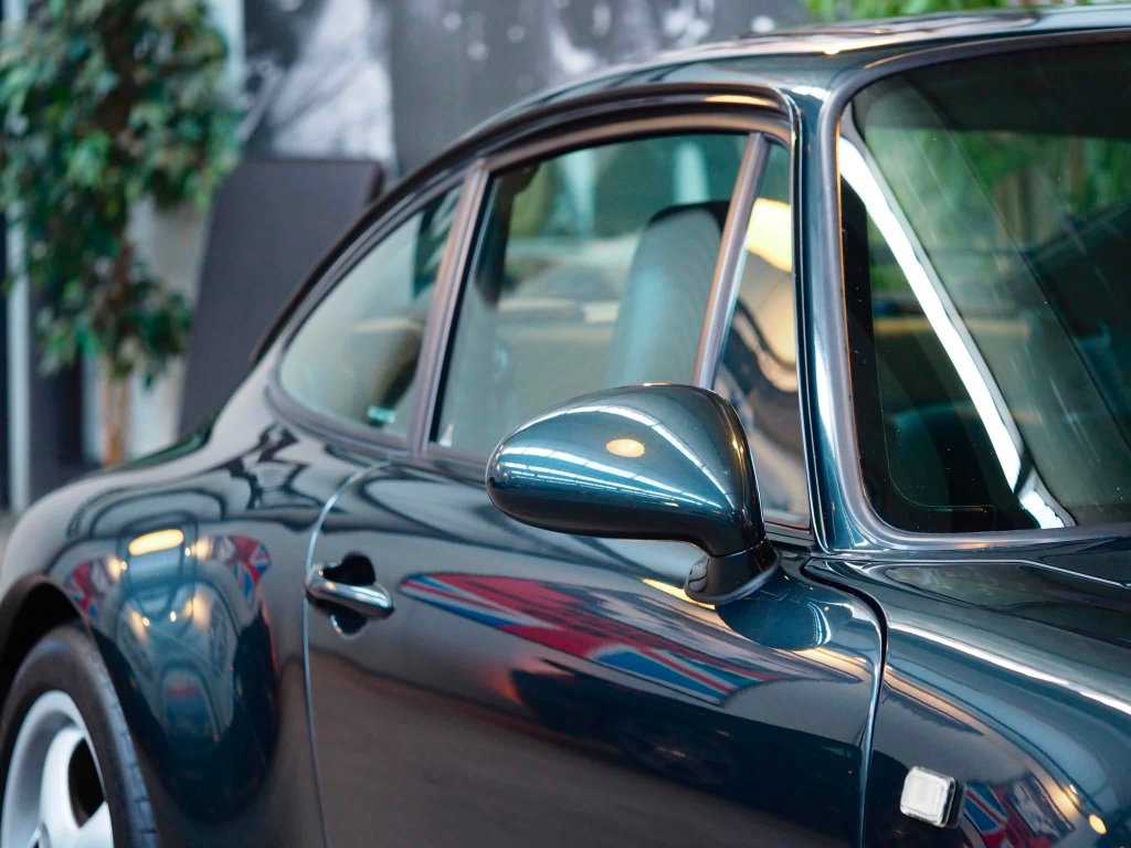 Porsche 993 Carrera 4