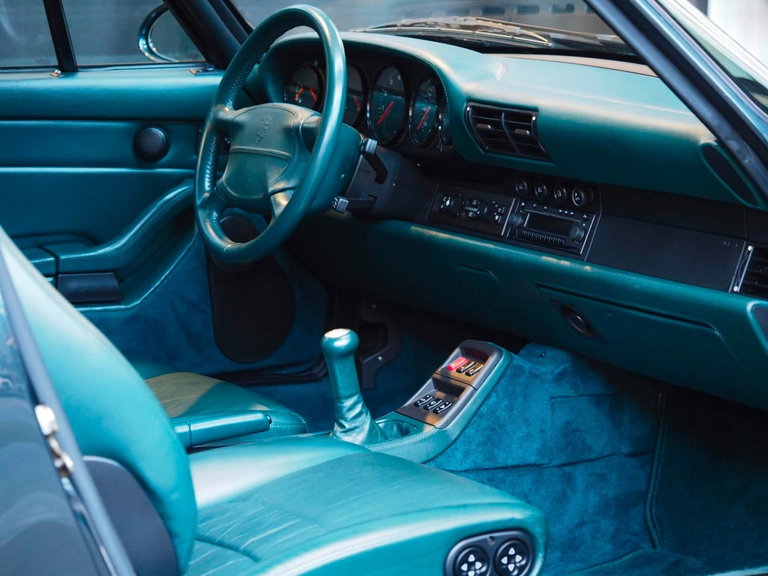 Porsche 993 Carrera 4