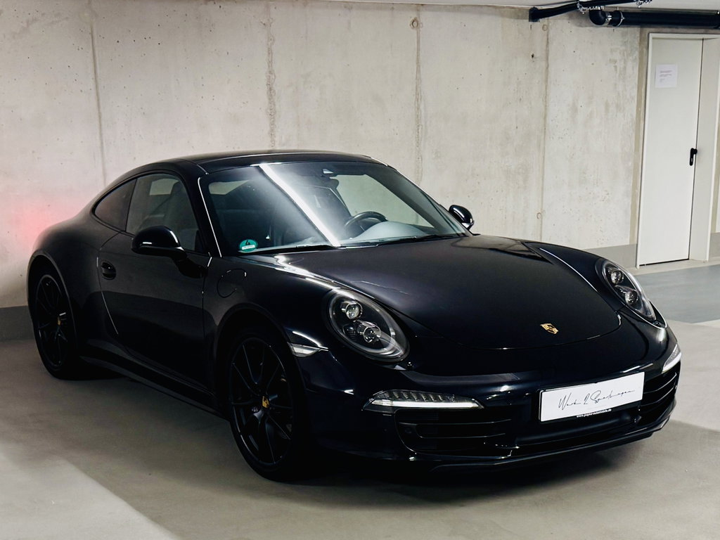 Porsche 991 Carrera 4 Black Edition