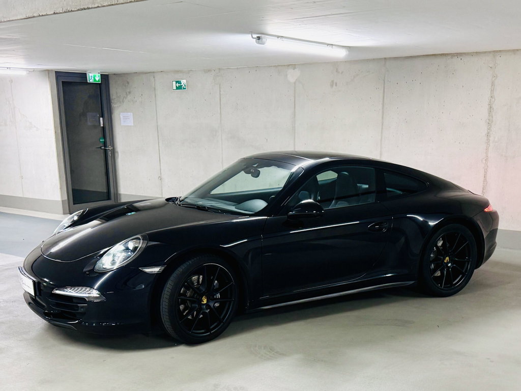 Porsche 991 Carrera 4 Black Edition