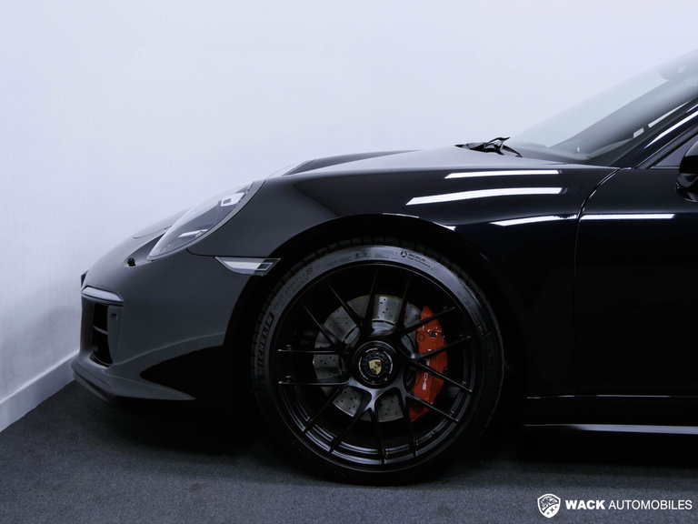 Porsche 991.2 Carrera GTS