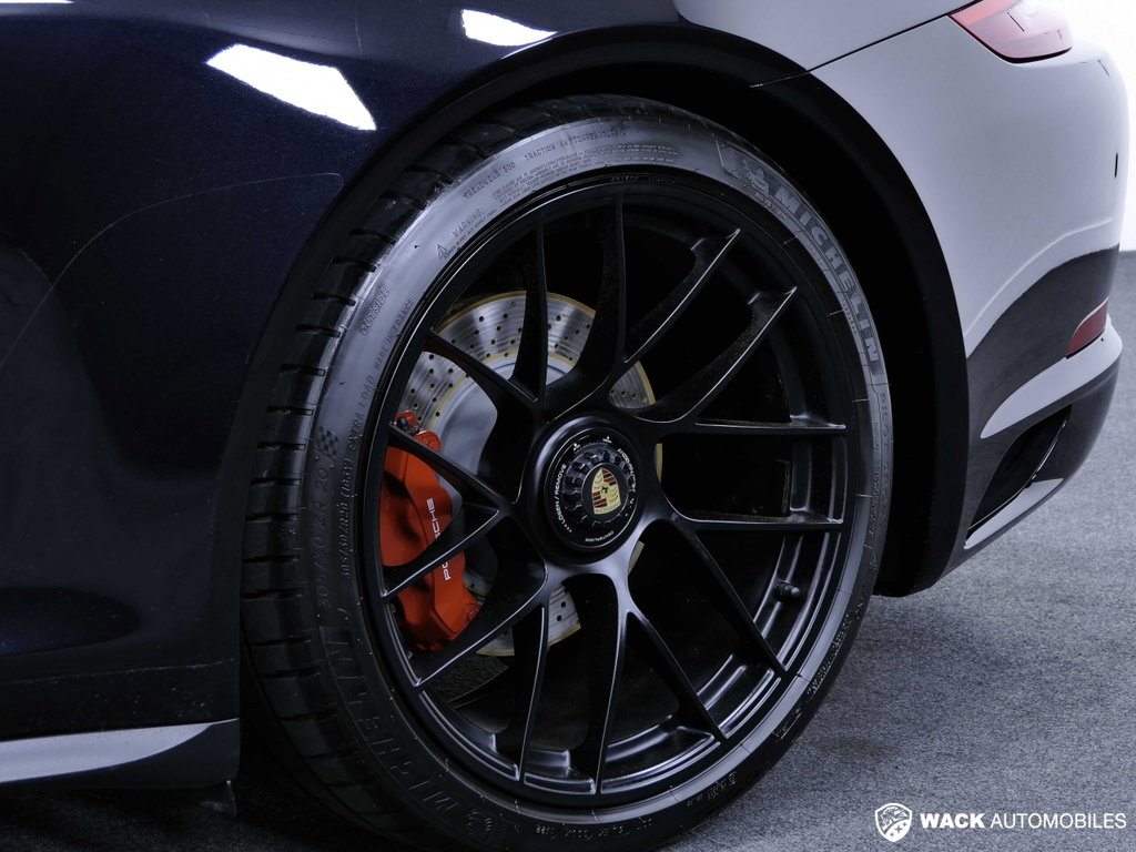 Porsche 991.2 Carrera GTS