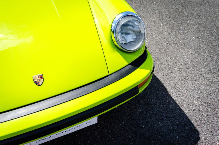 Porsche 911 Carrera 2.7