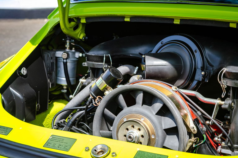 Porsche 911 Carrera 2.7