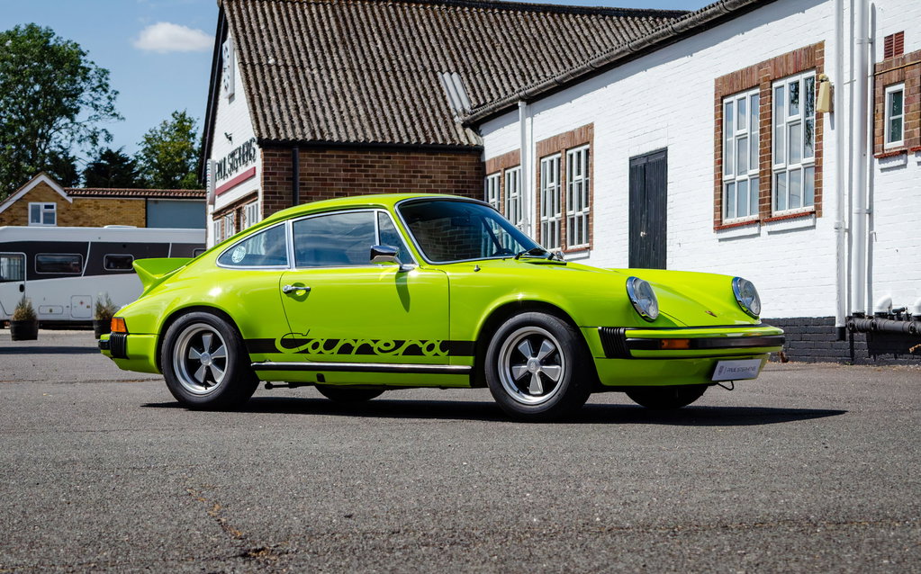 Porsche 911 Carrera 2.7