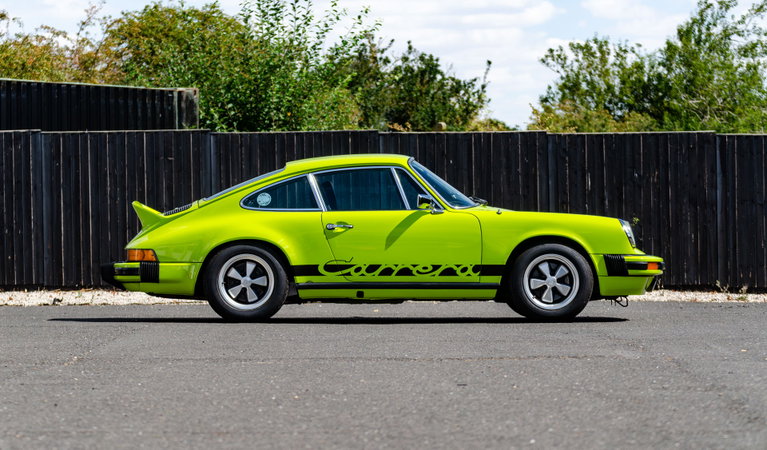 Porsche 911 Carrera 2.7