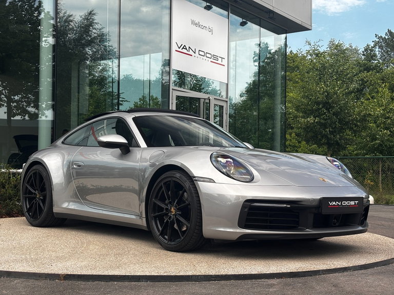 Porsche 992 Carrera