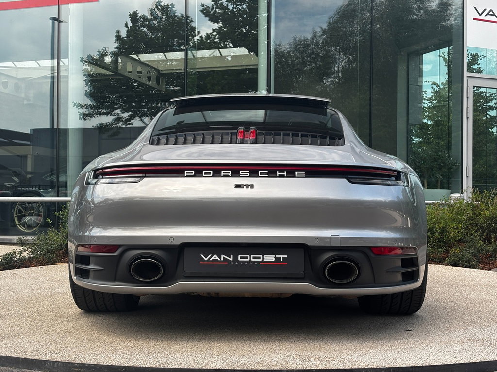 Porsche 992 Carrera