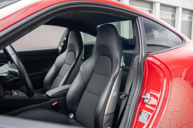 Porsche 991.2 GT3 Touring