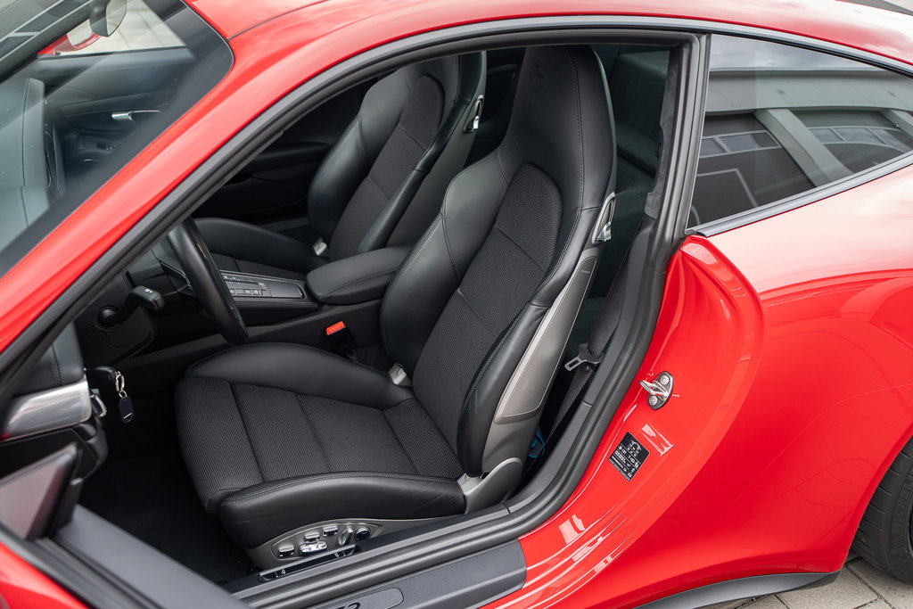 Porsche 991.2 GT3 Touring