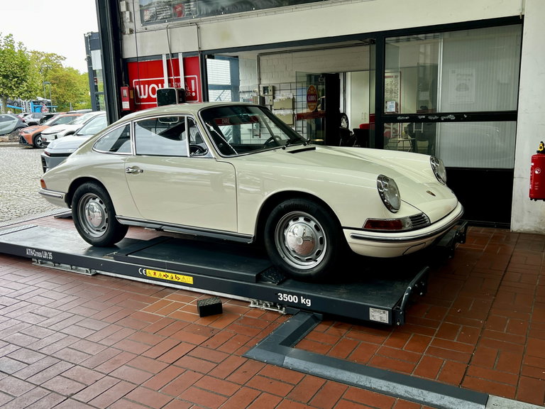 Porsche 911 (F-Modell)