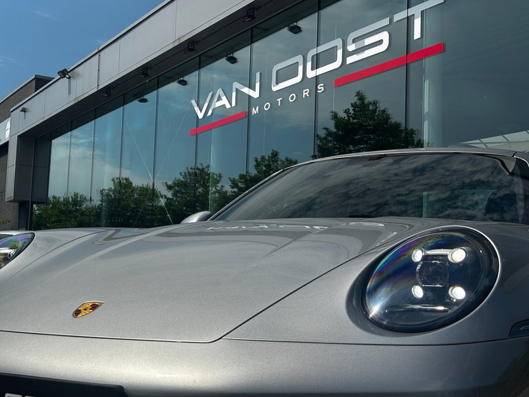Porsche 992 Carrera