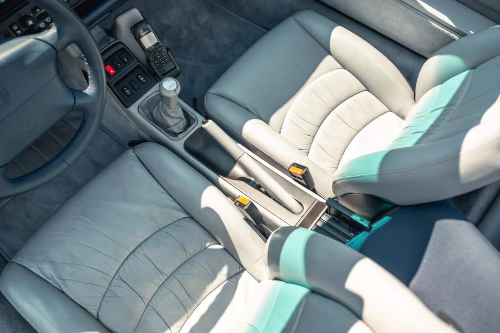 Porsche 993 Carrera 4