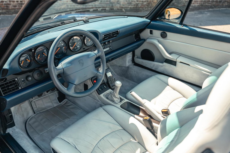 Porsche 993 Carrera 4