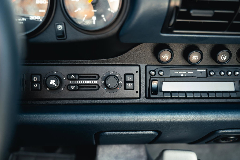 Porsche 993 Carrera 4