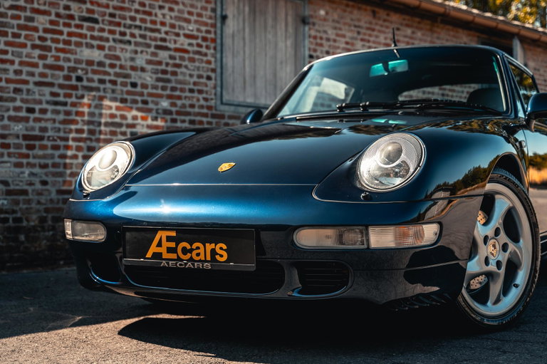 Porsche 993 Carrera 4