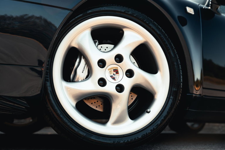 Porsche 993 Carrera 4