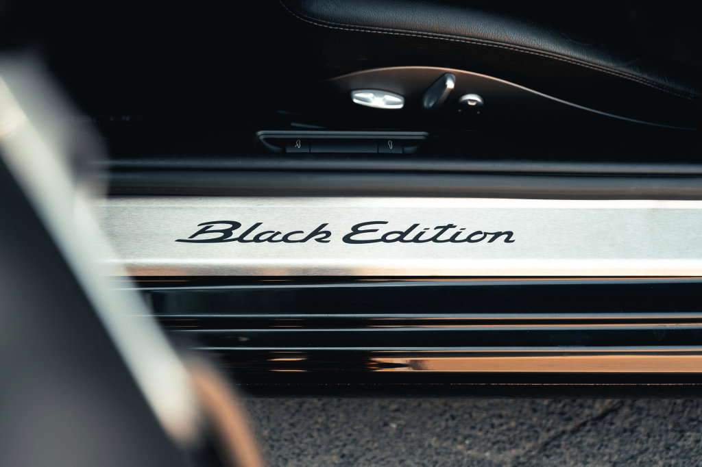 Porsche 997.2 Carrera Black Edition