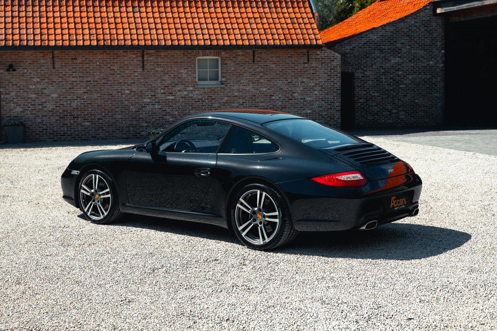 Porsche 997.2 Carrera Black Edition