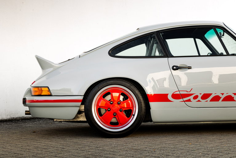 Porsche 911 Backdate