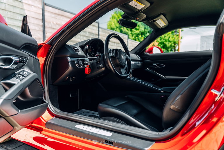 Porsche 981 Cayman