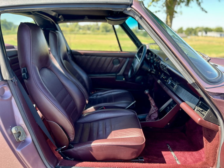 Porsche 911 Carrera 3.2 (US)