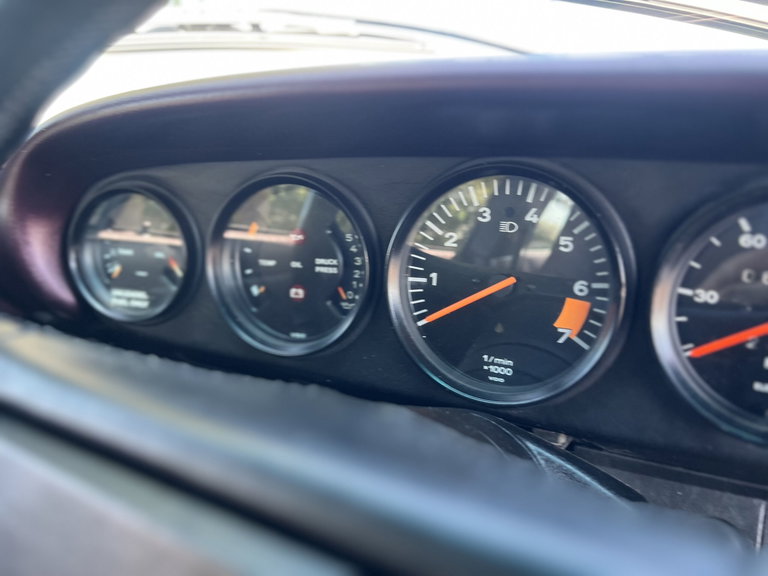 Porsche 911 Carrera 3.2 (US)