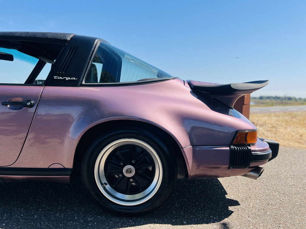 Porsche 911 Carrera 3.2 (US)
