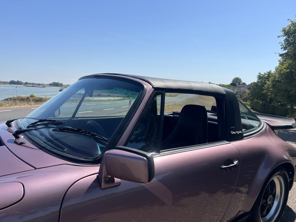 Porsche 911 Carrera 3.2 (US)