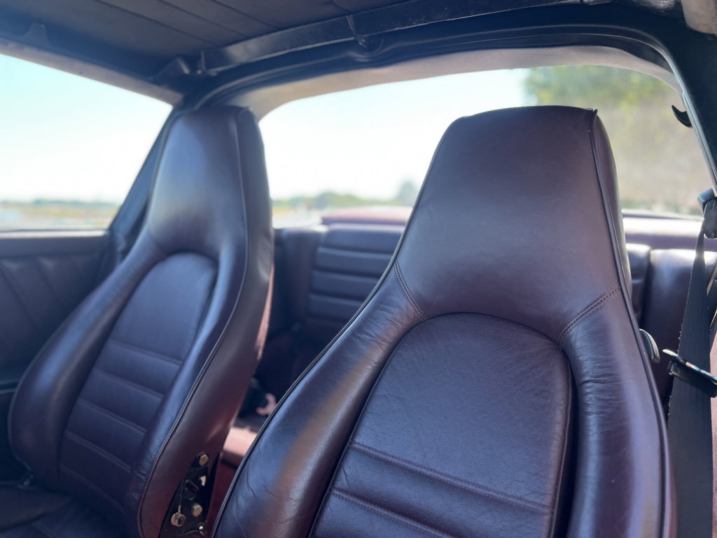 Porsche 911 Carrera 3.2 (US)