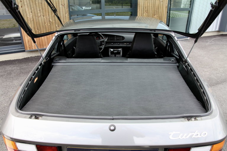 Porsche 944 Turbo Coupé