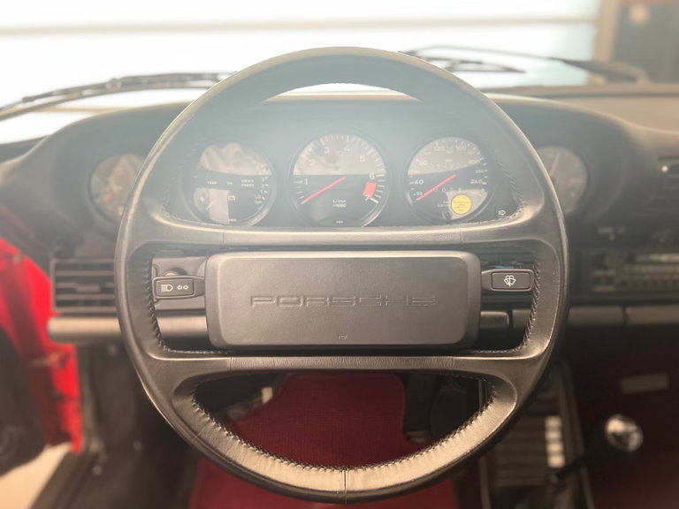 Porsche 911 Carrera 3.2