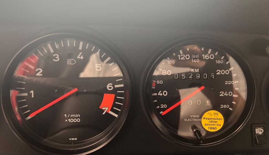 Porsche 911 Carrera 3.2