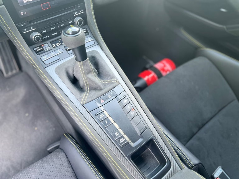 Porsche 718 Cayman GT4 RS