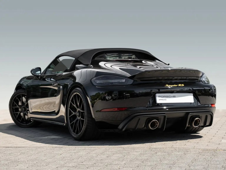 Porsche 718 Spyder RS