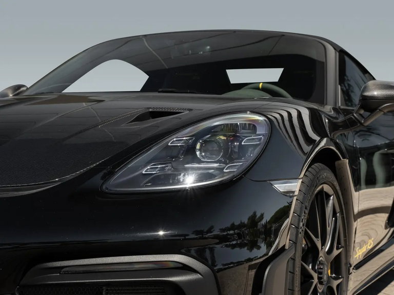 Porsche 718 Spyder RS